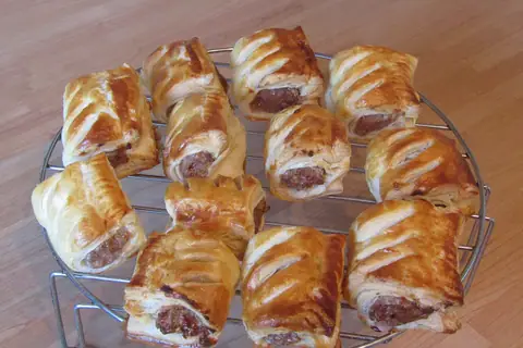 Greggs The Bakers Clarkston photo 3